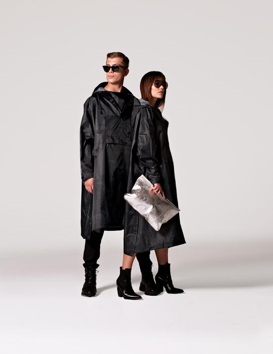 PONCHO BACK TO BLACK